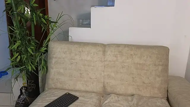 Lorenne Miller online show from 09-24-25, 02:04