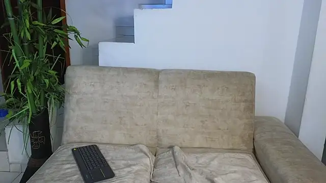 Snapshot of Lorenne_Miller chatting on 04-30-26, 03:02 Lorenne Miller online show from 04-30-26, 03:02