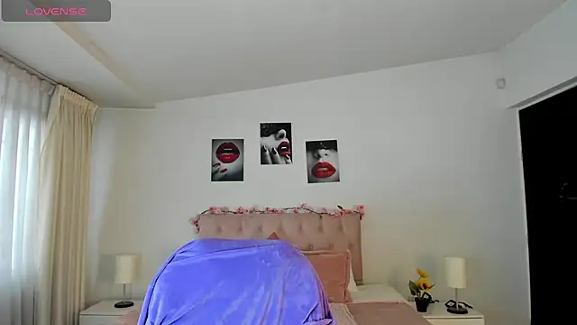 Snapshot of _Charlotte_evans_1 chatting on 01-12-25, 08:36 Charlotte evans 1 online show from 01-12-25, 08:36