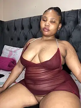 Snapshot of Anaelle24 chatting on 02-22-26, 06:02 Anaelle24 online show from 02-22-26, 06:02