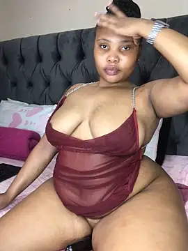 Snapshot of Anaelle24 chatting on 02-26-26, 05:28 Anaelle24 online show from 02-26-26, 05:28