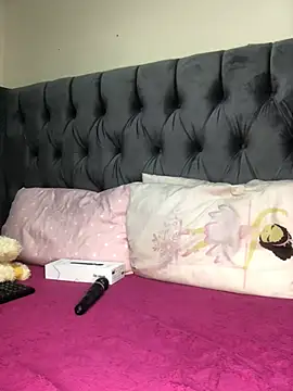 Anaelle24 online show from 05-13-26, 04:54