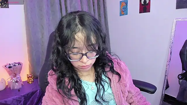 Snapshot of indra_cam chatting on 06-03-26, 04:15 indra cam online show from 06-03-26, 04:15