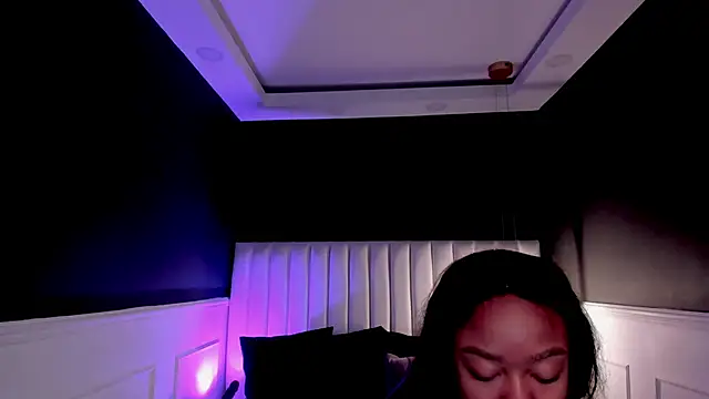 Snapshot of mia_schwarz chatting on 04-24-26, 11:34 mia schwarz online show from 04-24-26, 11:34
