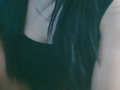 Snapshot of Janey_99 chatting on 07-13-26, 02:53 Janey 99 online show from 07-13-26, 02:53