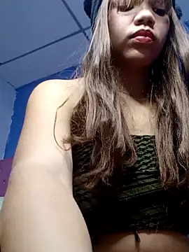 Snapshot of 1CANDYLOVE chatting on 03-21-26, 06:07 1CANDYLOVE online show from 03-21-26, 06:07