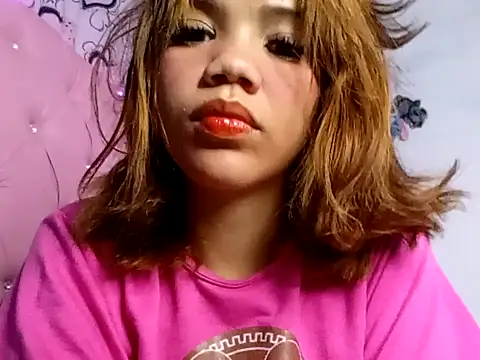 Snapshot of 1CANDYLOVE chatting on 03-25-26, 07:58 1CANDYLOVE online show from 03-25-26, 07:58