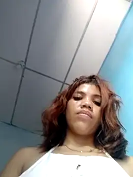 Snapshot of 1CANDYLOVE chatting on 04-15-26, 03:19 1CANDYLOVE online show from 04-15-26, 03:19