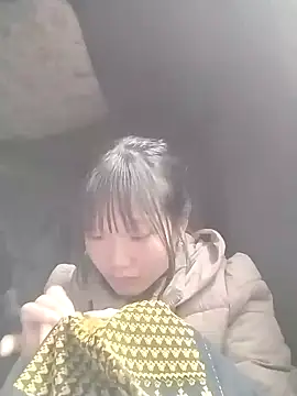 Snapshot of lytamye chatting on 02-12-25, 02:56 lytamye online show from 02-12-25, 02:56