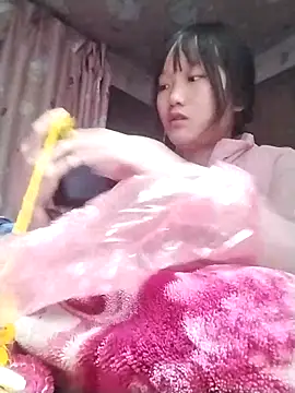 Snapshot of lytamye chatting on 03-10-25, 01:56 lytamye online show from 03-10-25, 01:56