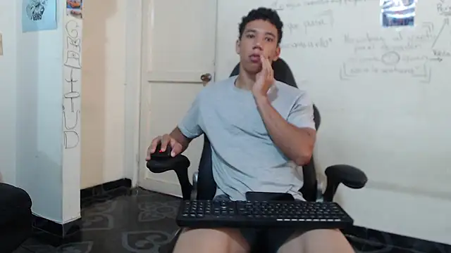 ethan noir online show from 02-02-26, 02:38