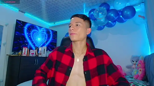 Snapshot of bryamer_19 chatting on 01-17-25, 03:45 bryamer 19 online show from 01-17-25, 03:45