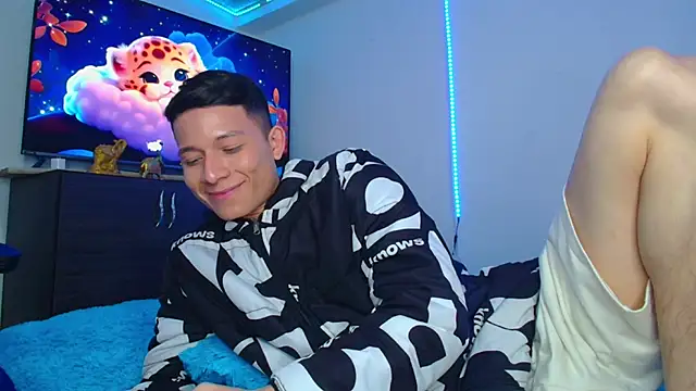 Snapshot of bryamer_19 chatting on 01-23-25, 08:04 bryamer 19 online show from 01-23-25, 08:04