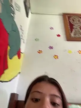 Snapshot of Lusianaaaaaaaaa chatting on 12-19-25, 04:58 Lusianaaaaaaaaa online show from 12-19-25, 04:58