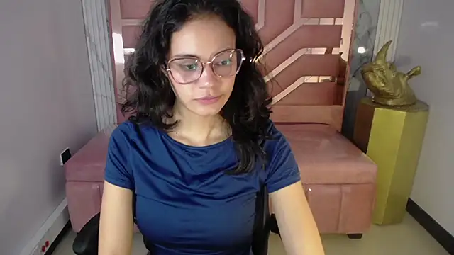 Snapshot of Tyna_ch chatting on 12-26-24, 04:25 Tyna ch online show from 12-26-24, 04:25
