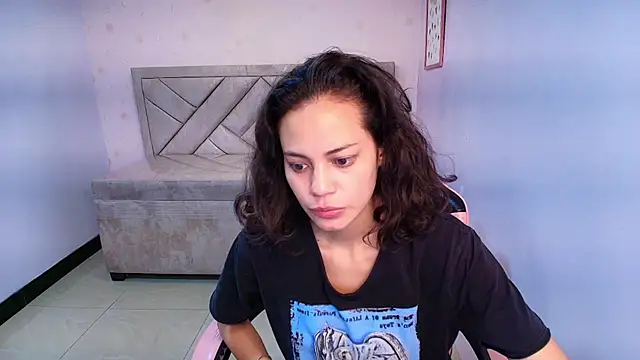 Snapshot of Tyna_ch chatting on 03-01-25, 09:59 Tyna ch online show from 03-01-25, 09:59