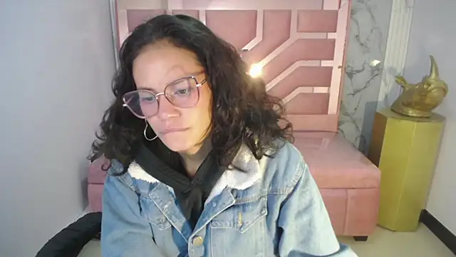 Snapshot of Tyna_ch chatting on 03-14-25, 03:58 Tyna ch online show from 03-14-25, 03:58