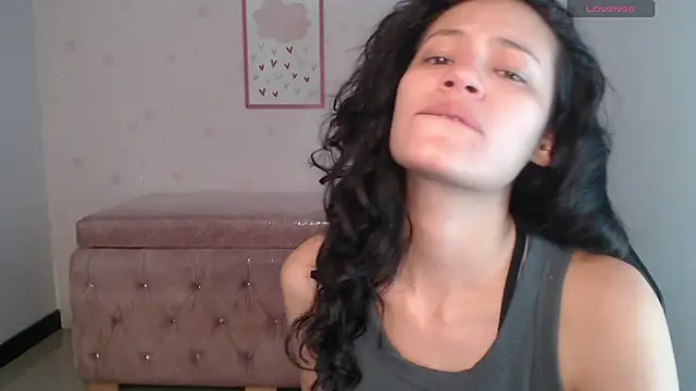 Snapshot of Tyna_ch chatting on 07-09-26, 01:04 Tyna ch online show from 07-09-26, 01:04