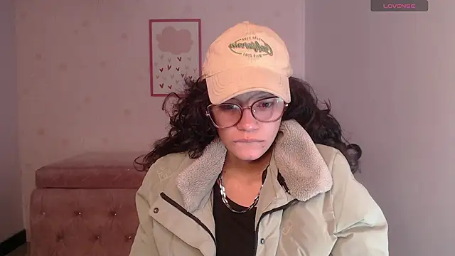 Snapshot of Tyna_ch chatting on 07-13-26, 12:52 Tyna ch online show from 07-13-26, 12:52