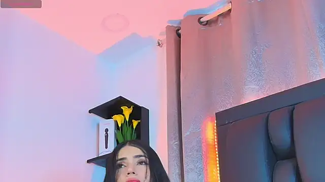 Snapshot of SaraRoy_ chatting on 07-08-26, 01:32 SaraRoy online show from 07-08-26, 01:32