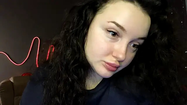 Snapshot of GloriNichols chatting on 02-24-25, 07:00 GloriNichols online show from 02-24-25, 07:00