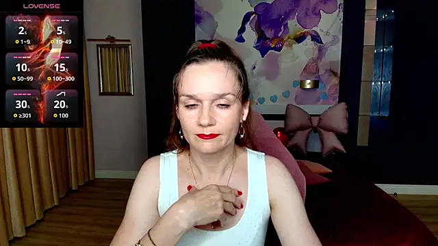 Snapshot of AriaGray chatting on 07-06-26, 07:38 AriaGray online show from 07-06-26, 07:38