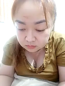 VyOanh2K online show from 12-18-25, 03:18