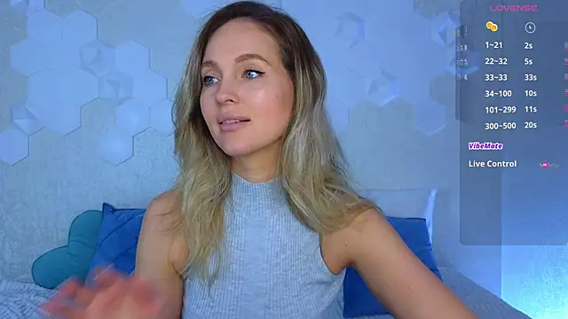 Snapshot of Lynna_Sparks chatting on 05-04-26, 02:51 Lynna Sparks online show from 05-04-26, 02:51