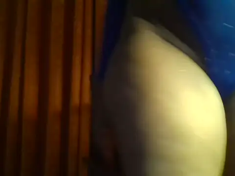 Snapshot of Gold-aass chatting on 05-04-26, 04:25 Gold-aass online show from 05-04-26, 04:25