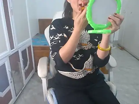 Snapshot of Susu204 chatting on 02-09-25, 06:22 Susu204 online show from 02-09-25, 06:22