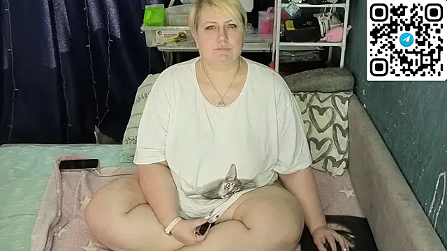 CuteHanna online show from 04-03-26, 01:09