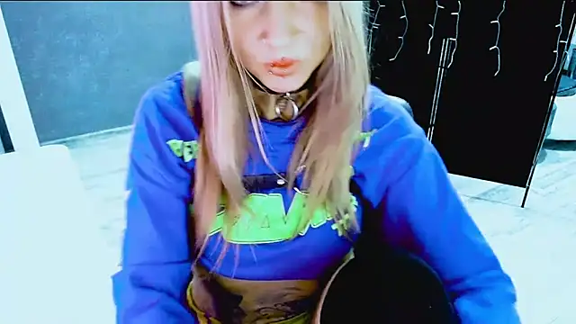 Snapshot of InesGold chatting on 09-16-25, 08:21 InesGold online show from 09-16-25, 08:21