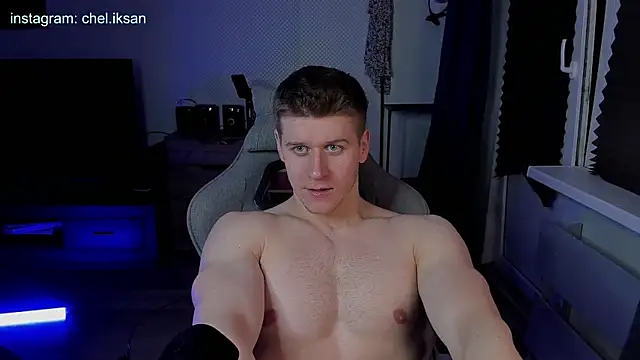 Snapshot of Bruno_Banani chatting on 02-17-25, 09:19 Bruno Banani online show from 02-17-25, 09:19
