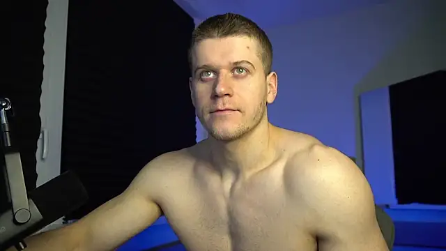 Snapshot of Bruno_Banani chatting on 10-16-25, 05:14 Bruno Banani online show from 10-16-25, 05:14