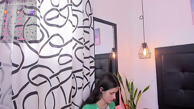 Snapshot of sweet_abby1 chatting on 12-13-24, 12:17 sweet abby1 online show from 12-13-24, 12:17