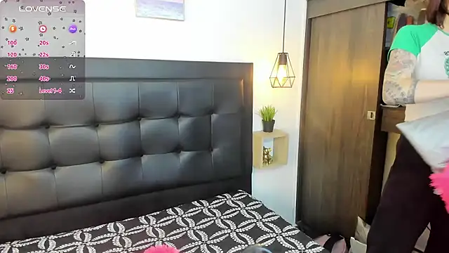 Snapshot of sweet_abby1 chatting on 12-17-24, 12:11 sweet abby1 online show from 12-17-24, 12:11