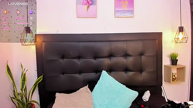 Snapshot of sweet_abby1 chatting on 12-20-24, 03:21 sweet abby1 online show from 12-20-24, 03:21