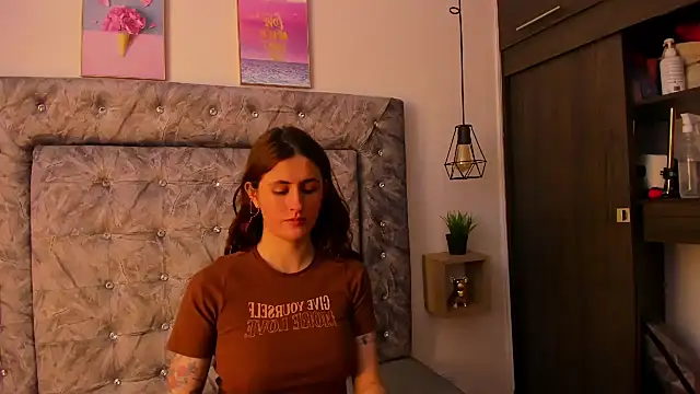 Snapshot of sweet_abby1 chatting on 02-21-25, 12:17 sweet abby1 online show from 02-21-25, 12:17