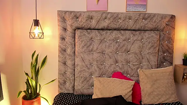 Snapshot of sweet_abby1 chatting on 03-08-25, 03:13 sweet abby1 online show from 03-08-25, 03:13