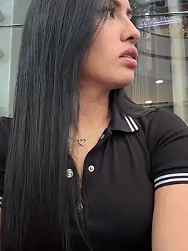 Snapshot of Sara_luna_ chatting on 12-28-24, 10:02 Sara luna online show from 12-28-24, 10:02