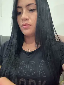 Sara luna  online show from 12-21-25, 02:19