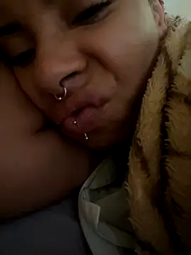 Snapshot of sammoura01 chatting on 09-25-25, 11:58 sammoura01 online show from 09-25-25, 11:58