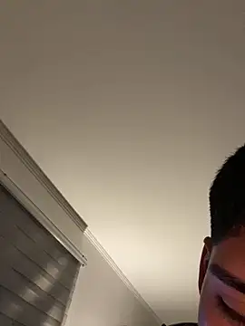 Snapshot of Edu_zzs2 chatting on 10-27-25, 12:36 Edu zzs2 online show from 10-27-25, 12:36