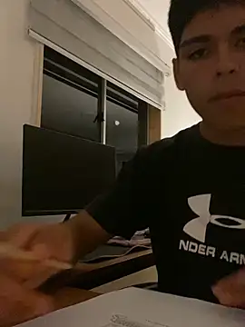 Snapshot of Edu_zzs2 chatting on 10-30-25, 12:45 Edu zzs2 online show from 10-30-25, 12:45