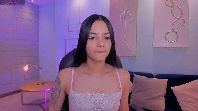 HannahJamesX online show from 02-05-25, 06:48