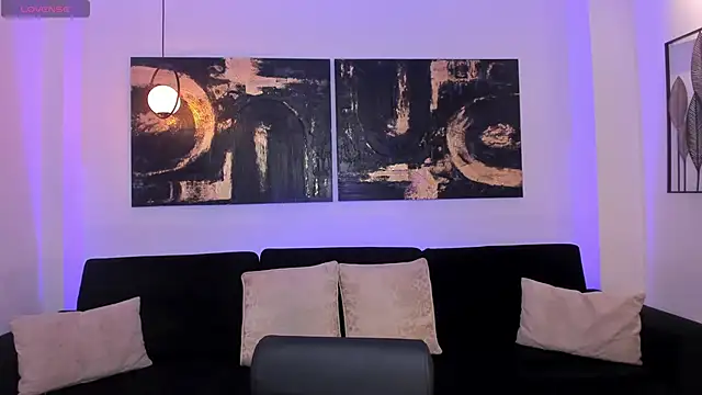 HannahJamesX online show from 06-12-26, 01:21