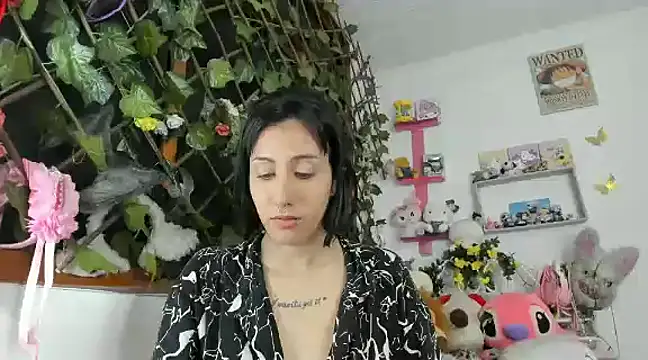 LunaDeCristall online show from 02-02-25, 09:08