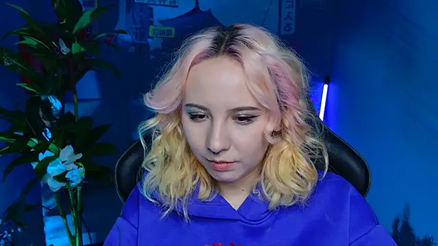 JasmineMilko online show from 02-25-25, 08:14