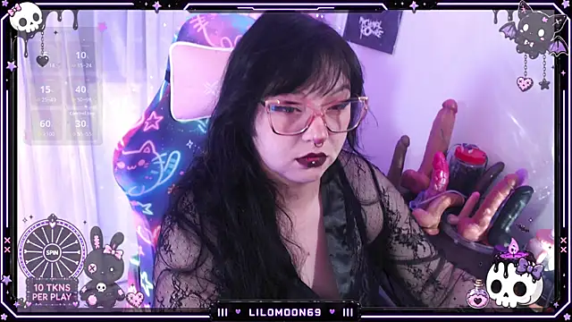 Snapshot of LiloMoon69 chatting on 07-07-26, 06:47 LiloMoon69 online show from 07-07-26, 06:47