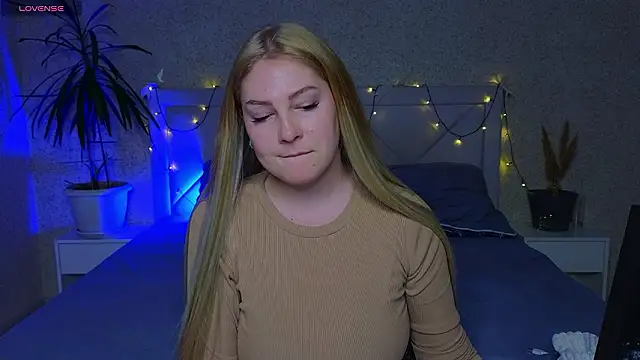 Catherine River online show from 03-25-26, 05:52